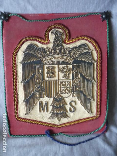 Militaria: ESCUDO DE ESPA&Ntilde;A EPOCA FRANQUISTA FRANQUISMO, HECHO EN GOMA SOBRE SOPORTE DE MADERA REVESTIDO