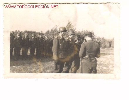 Military Antiques: Foto de militares alemanes en revista . Luftwaffe.