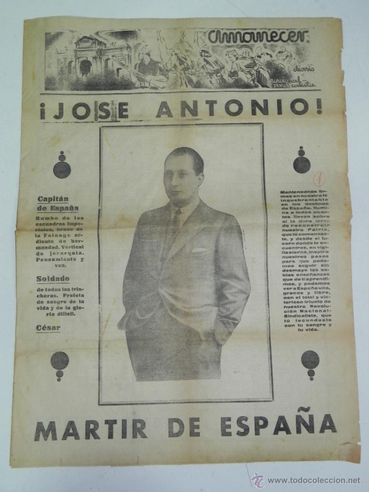 Military Antiques: ANTIGUO PERIODICO AMANECER, DIARIO NACIONAL SINDICALISTA, NUMERO EXTRAORDINARIO DEDICADO A LOS ARTIF
