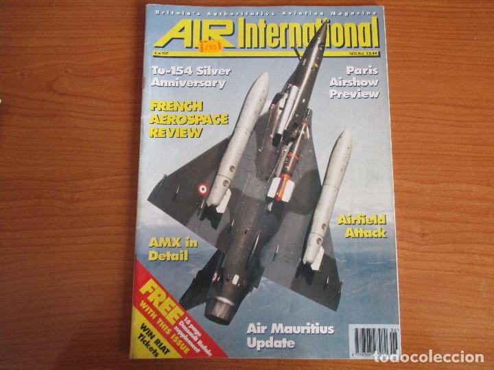 Military Antiques: REVISTA AVIACION: AIR INTERNATIONAL  - VOLUMEN 52 , N&ordm; 6