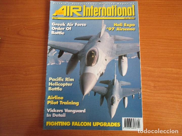 Military Antiques: REVISTA AVIACION: AIR INTERNATIONAL  - VOLUMEN 52 , N&ordm; 4