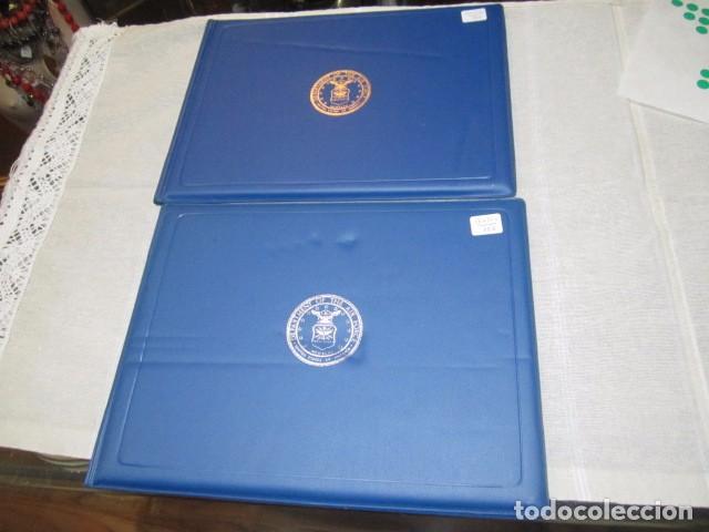 Military Antiques: 2 Carpetas de pl&aacute;stico del Department of the Air Force EEUU. 29,5 x 22,5 cms. cerradas