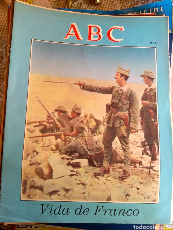 Militaria: **FASC&Iacute;CULO DE, --- LA VIDA DE FRANCO --- (ABC)** - Foto 1