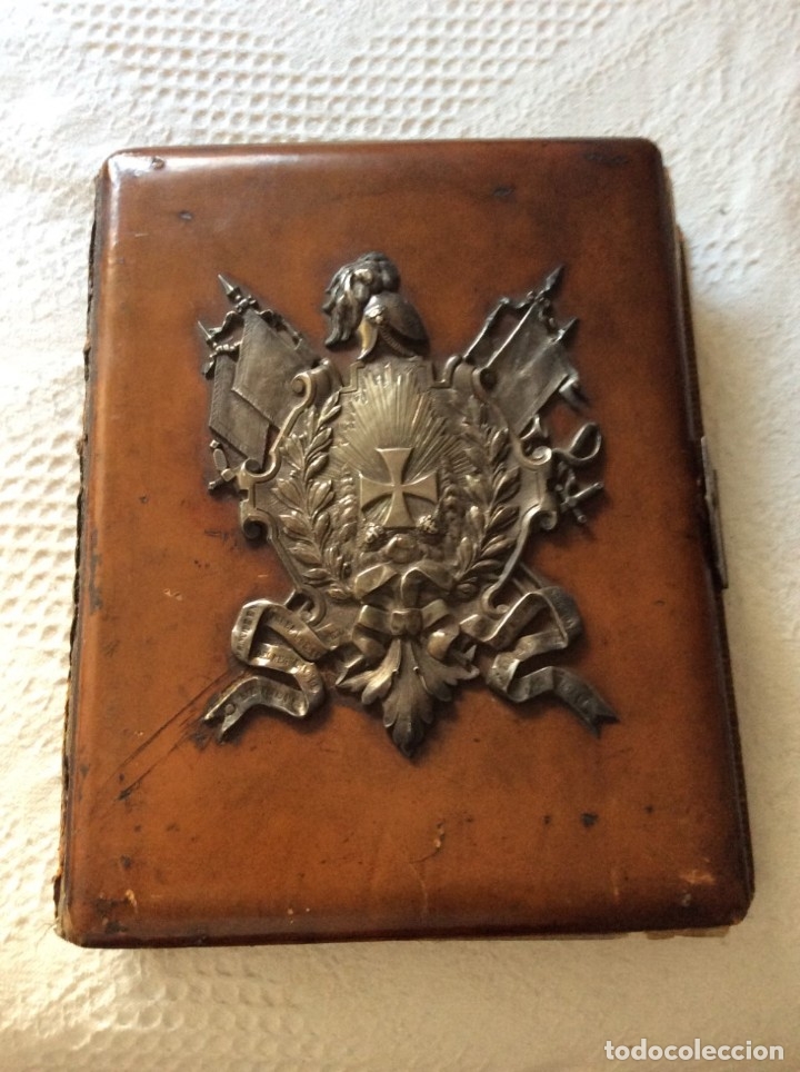 Militaria: ALBUM para FOTOGRAFIAS militares CON PORTADA DE PLATA