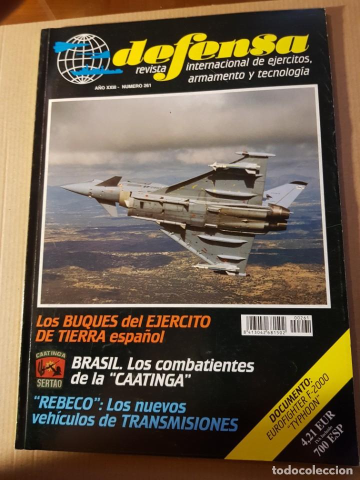Militaria: Revista DEFENSA. N&uacute;mero 261. A&ntilde;o 2000