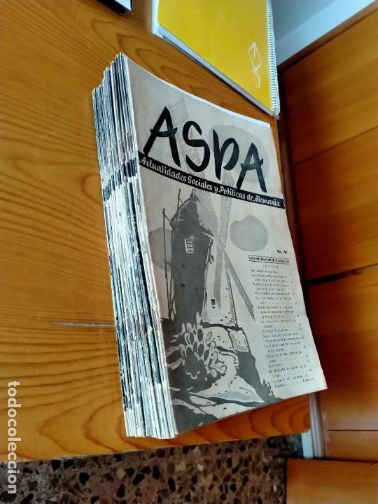Military Antiques: ASPA Actualidades Sociales y Pol&iacute;tica de Alemania. 42 n&uacute;meros d'aquesta revista entre 1941-1942.