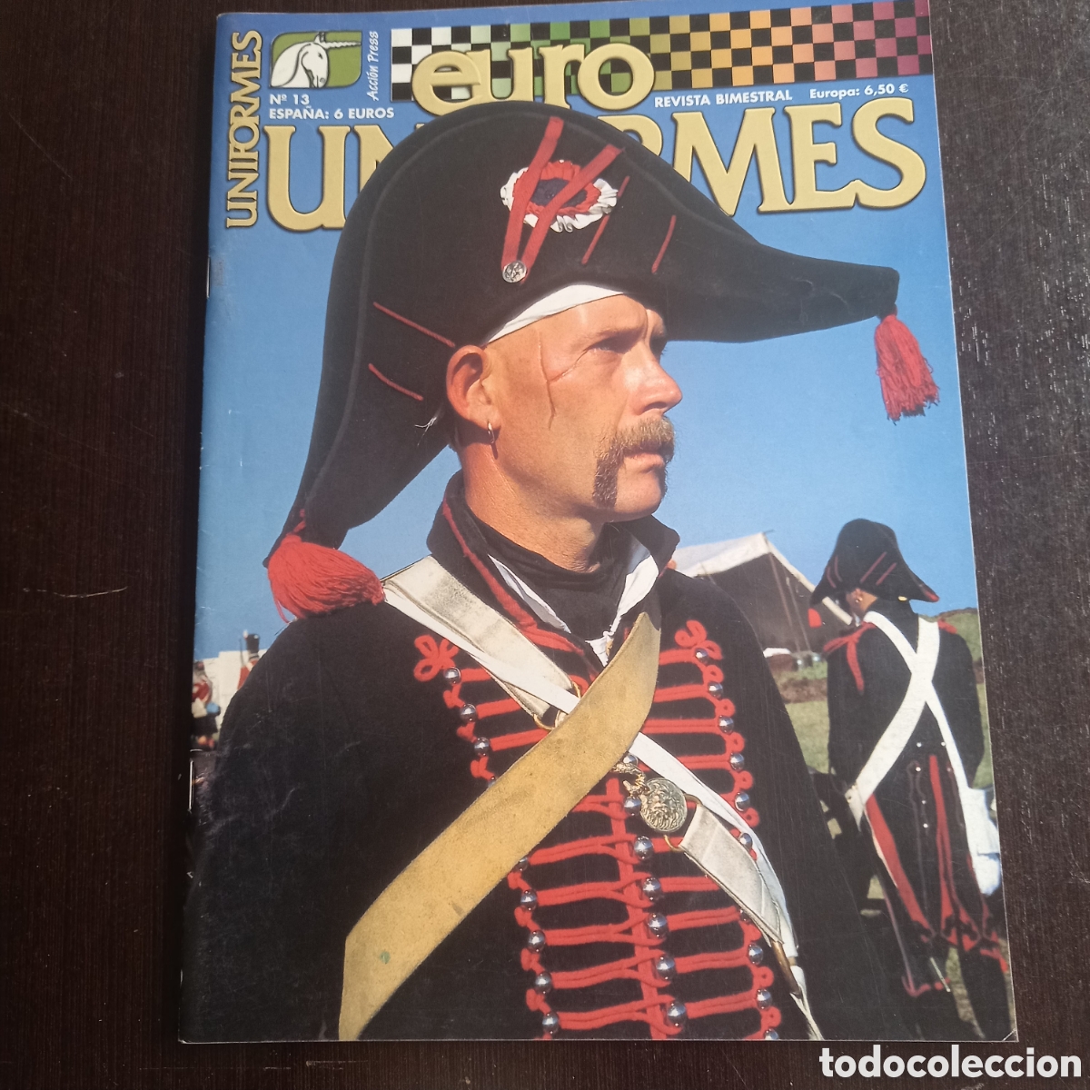 Military Antiques: Revista euroniformes N&deg;13