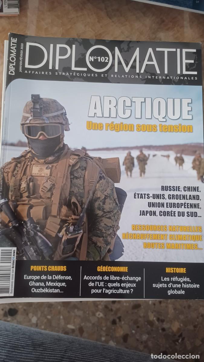 Militaria: Revista DIPLOMATIE N.102