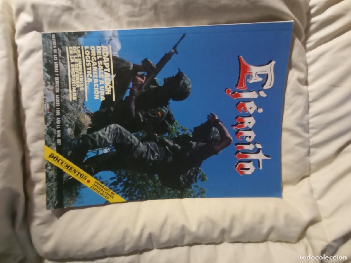 Militaria: Antigua revista ejercito - Foto 1