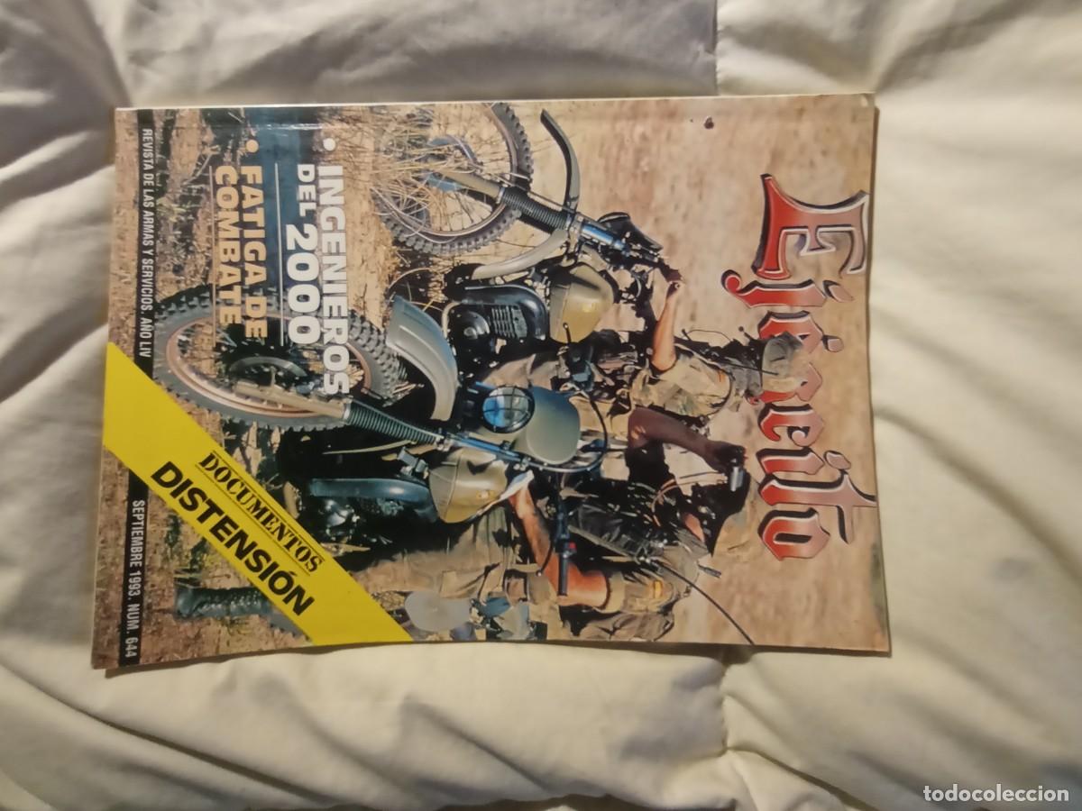 Militaria: Antigua revista ejercito - Foto 1