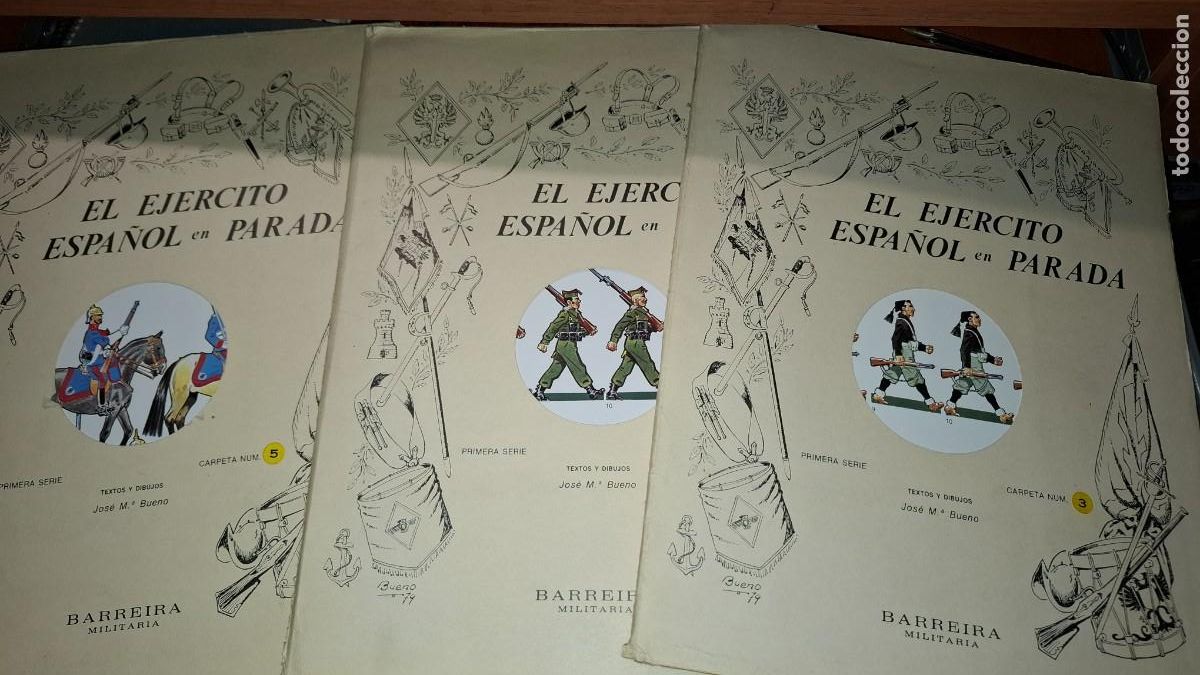 Militaria: 4 carpetas, El ejercito espa&ntilde;ol en parada con 8 laminas, por barreira