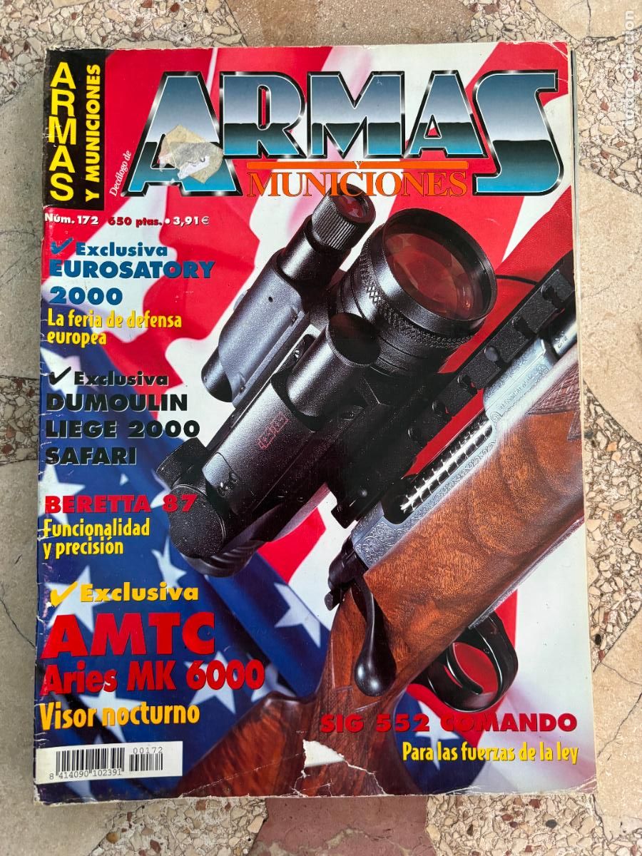 Militaria: ARMAS Y MUNICIONES N&ordm; 172. SIG 552 COMANDO. AMTC ARIES MK 6000. EUROSATORY 2000.
