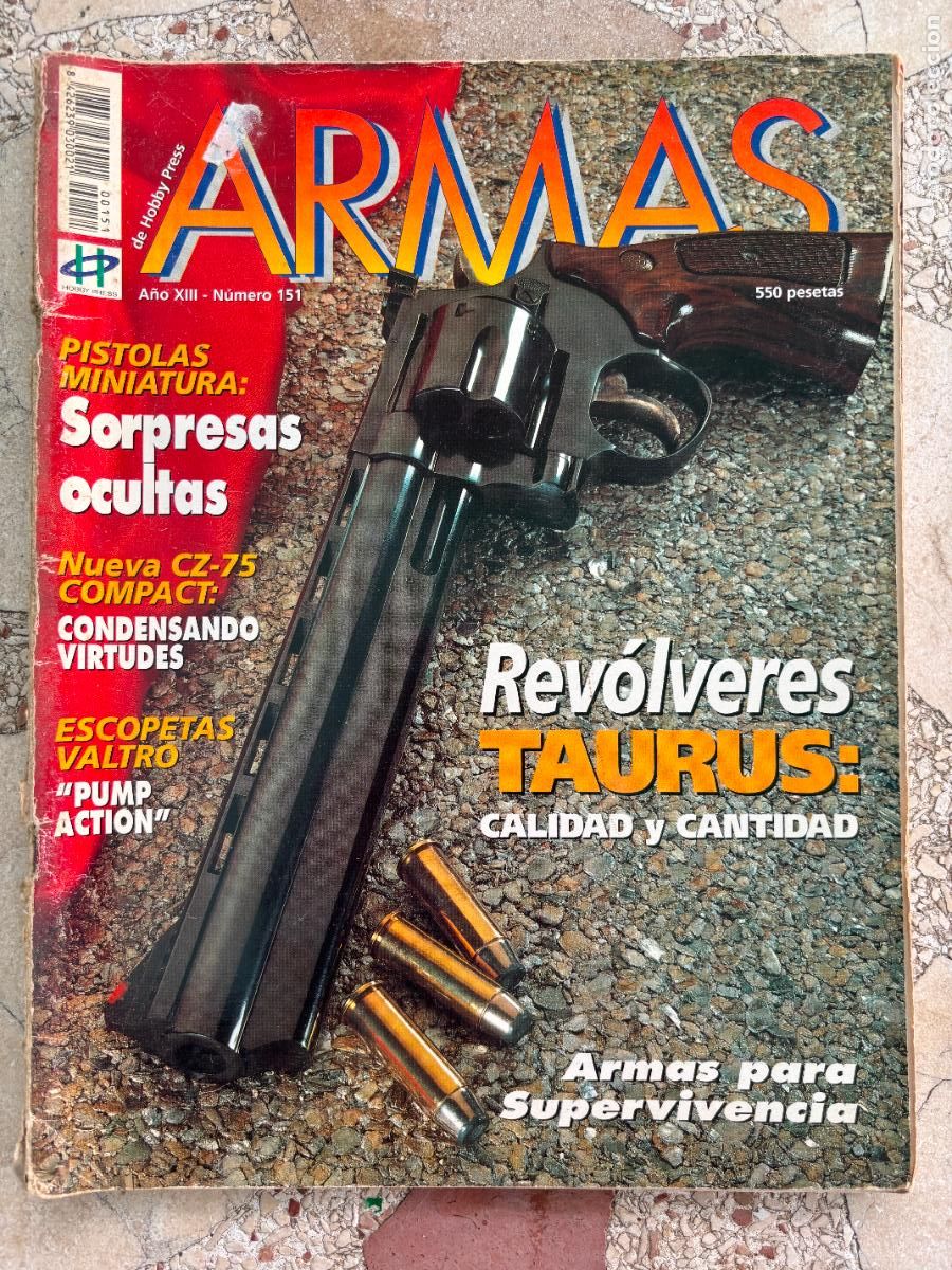 Militaria: ARMAS N&ordm; 151. REV&Oacute;LVERES TAURUS. ESCOPETAS VALTRO. CZ-75 COMPACT.PISTOLAS MINIATURA.