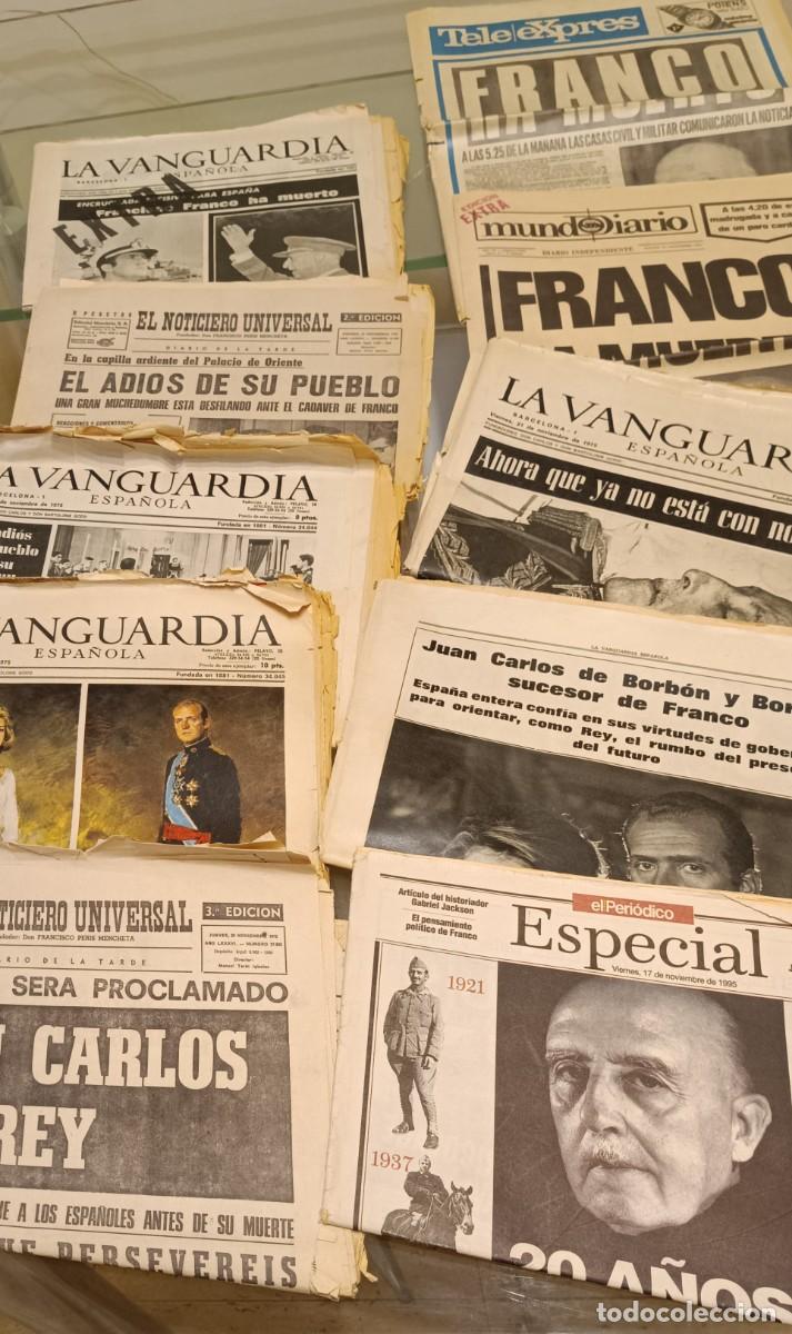 Militaria: COLECCI&Oacute;N DE 10 PERI&Oacute;DICOS ORIGINALES HIST&Oacute;RICOS &ndash; MUERTE DE FRANCO Y PROCLAMACI&Oacute;N DE JUAN CARLOS I