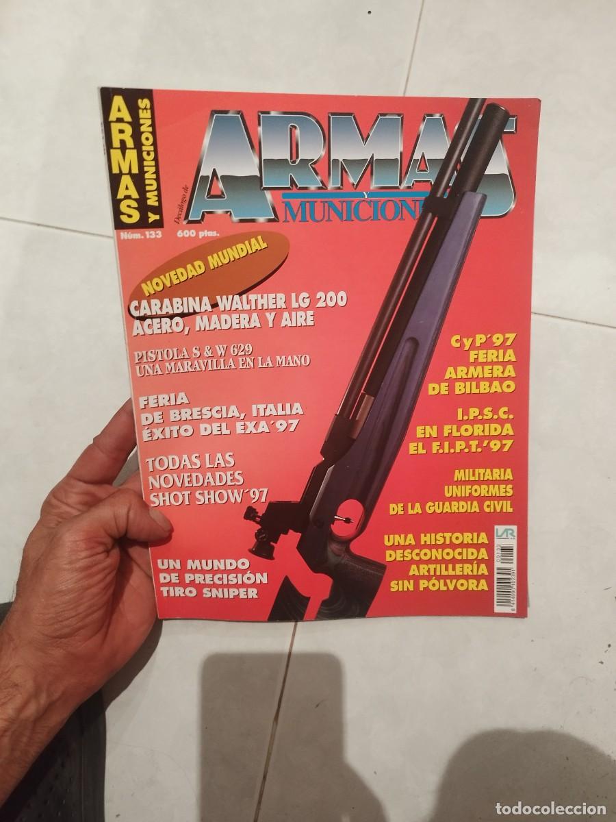 Militaria: Revista dec&aacute;logo armas y municiones N&ordm; 132. Shot Show '97 y ferias en Brescia y Bilbao.