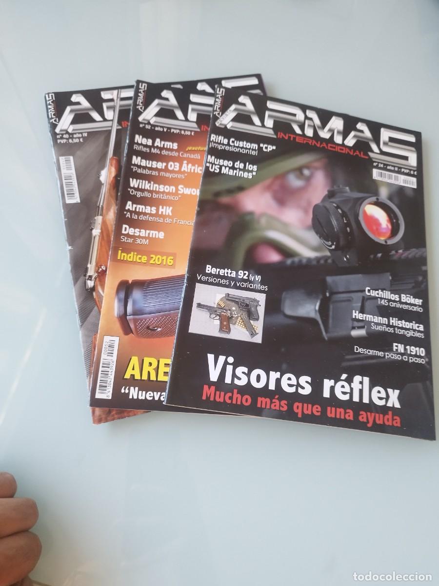 Militaria: Lote de 3 revistas Armas Internacional. Ns&deg; 52-40-24.
