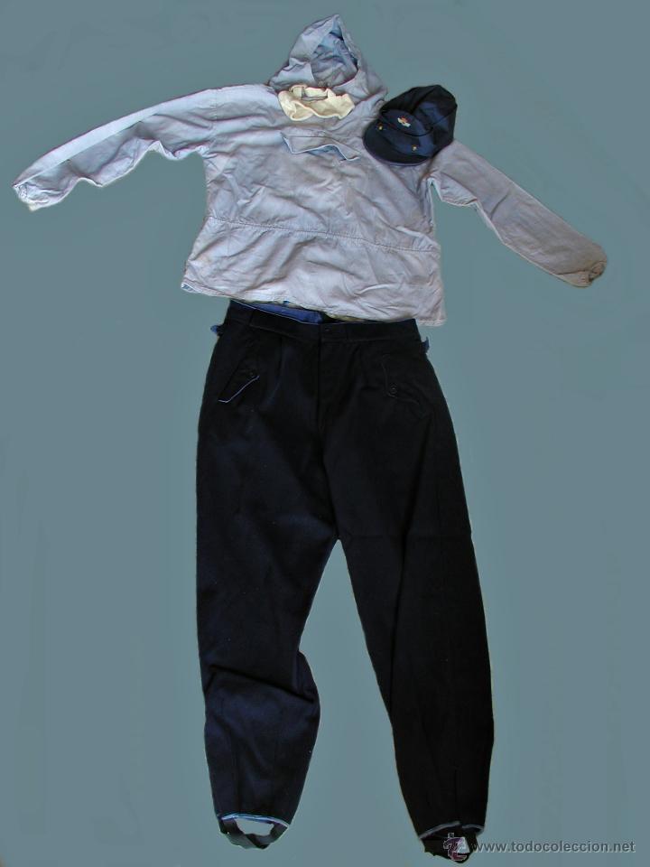 Militaria: UNIFORME DEL REGLAMENTO DE 1946. PATRULLA DE SALVAMENTO DE MONTA&Ntilde;A. EJ&Eacute;RCITO DEL AIRE.