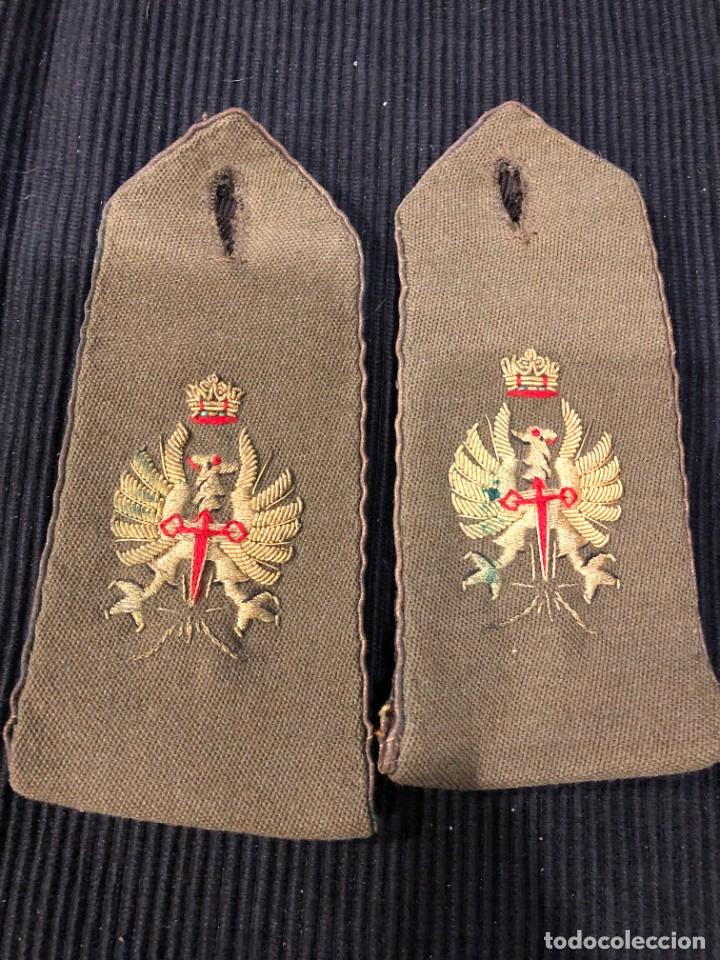 Hombreras Epoca Franco Con Rara Corona Comprar Uniformes Militares hombreras-epoca-franco-con-rara-corona-comprar-uniformes-militares