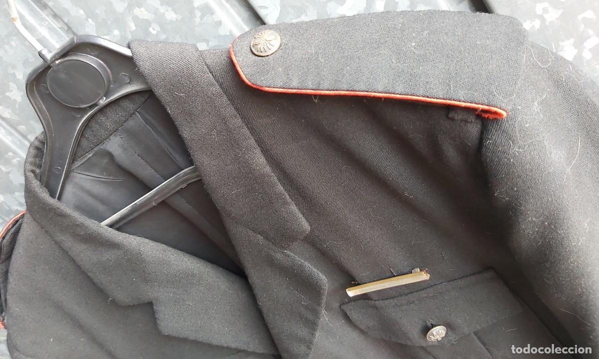 Militaria: Guerrera y gorrillo de la falange - Foto 5