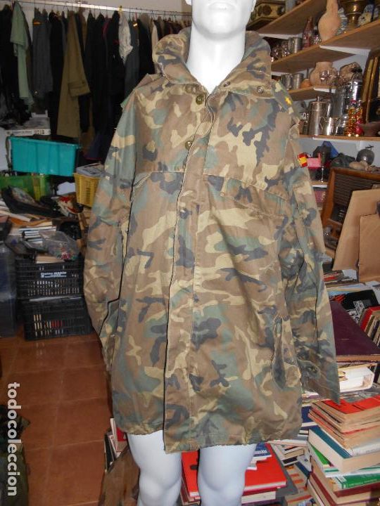 Militaria: DOS CUARTOS, CHAQUETON EJERCITO ESPA&Ntilde;OL SUBTENIENTE - Foto 1