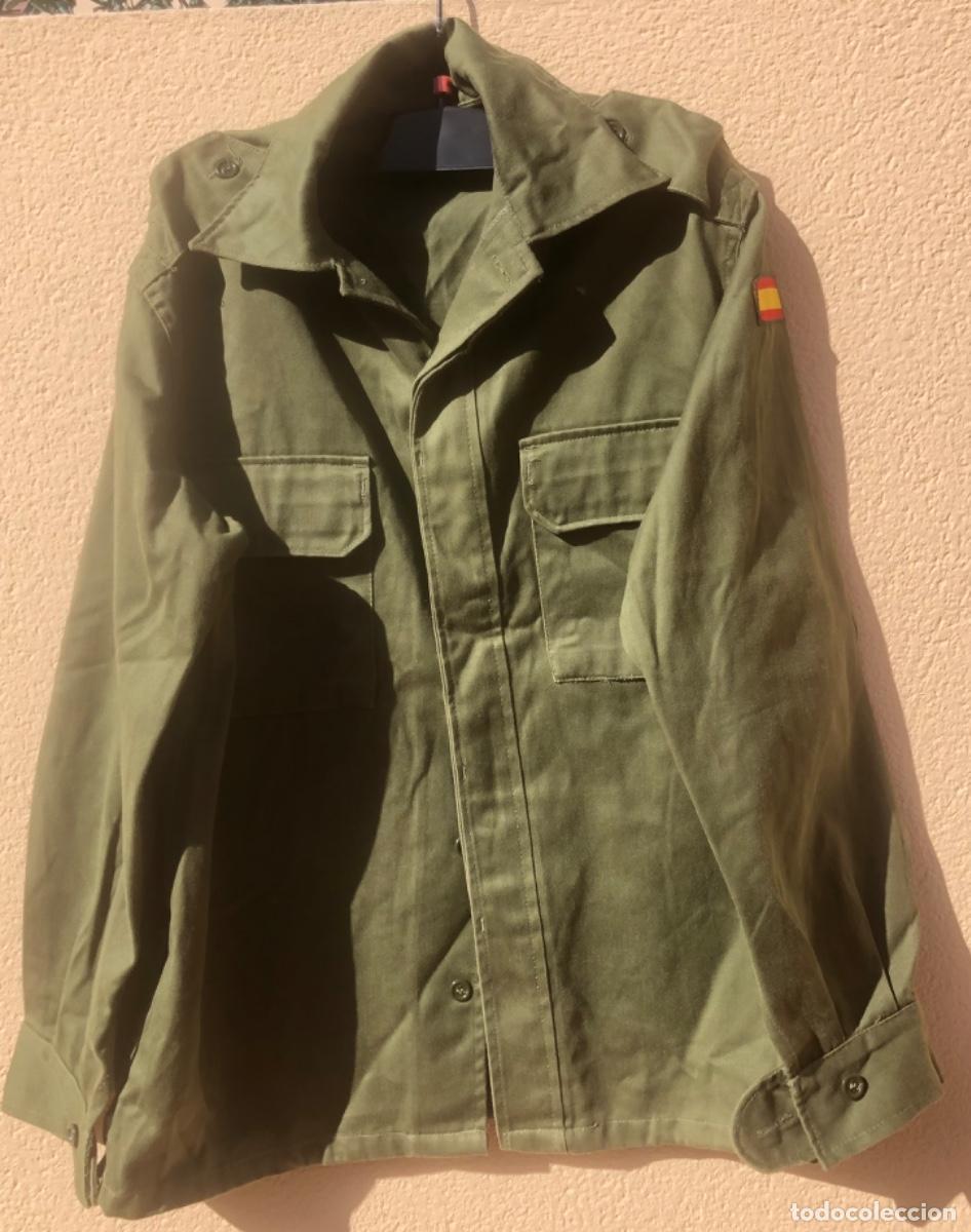 Militaria: GUERRERA VERDE M-82. - Foto 1