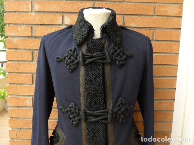 Militaria: PELLIZA DE TENIENTE EPOCA ALFONSO XIII REP&Uacute;BLICA - CHAQUETA ALAMARES Y ASTRACAN