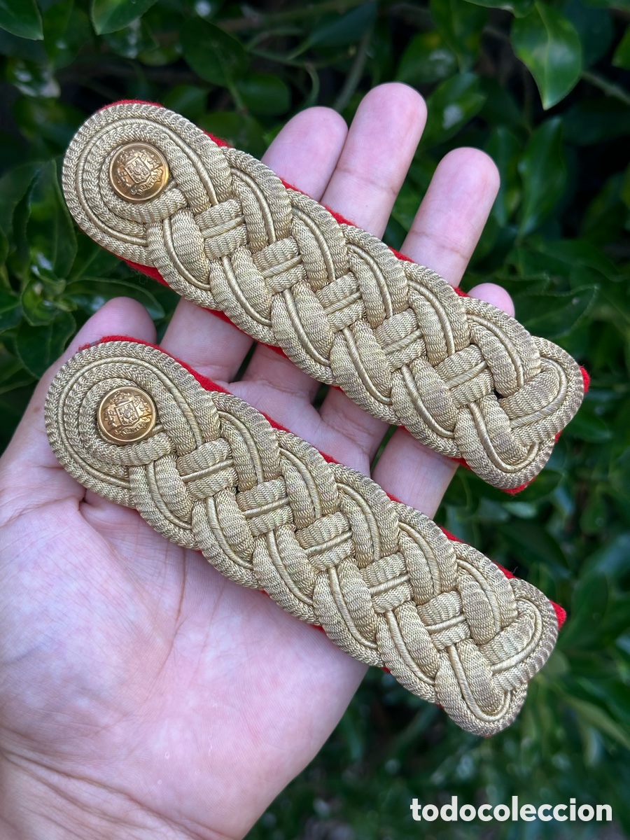 Military Antiques: ANTIGUAS HOMBRERAS DE GALA OFICIAL DE INFANTERIA EPOCA ALFONSO XIII