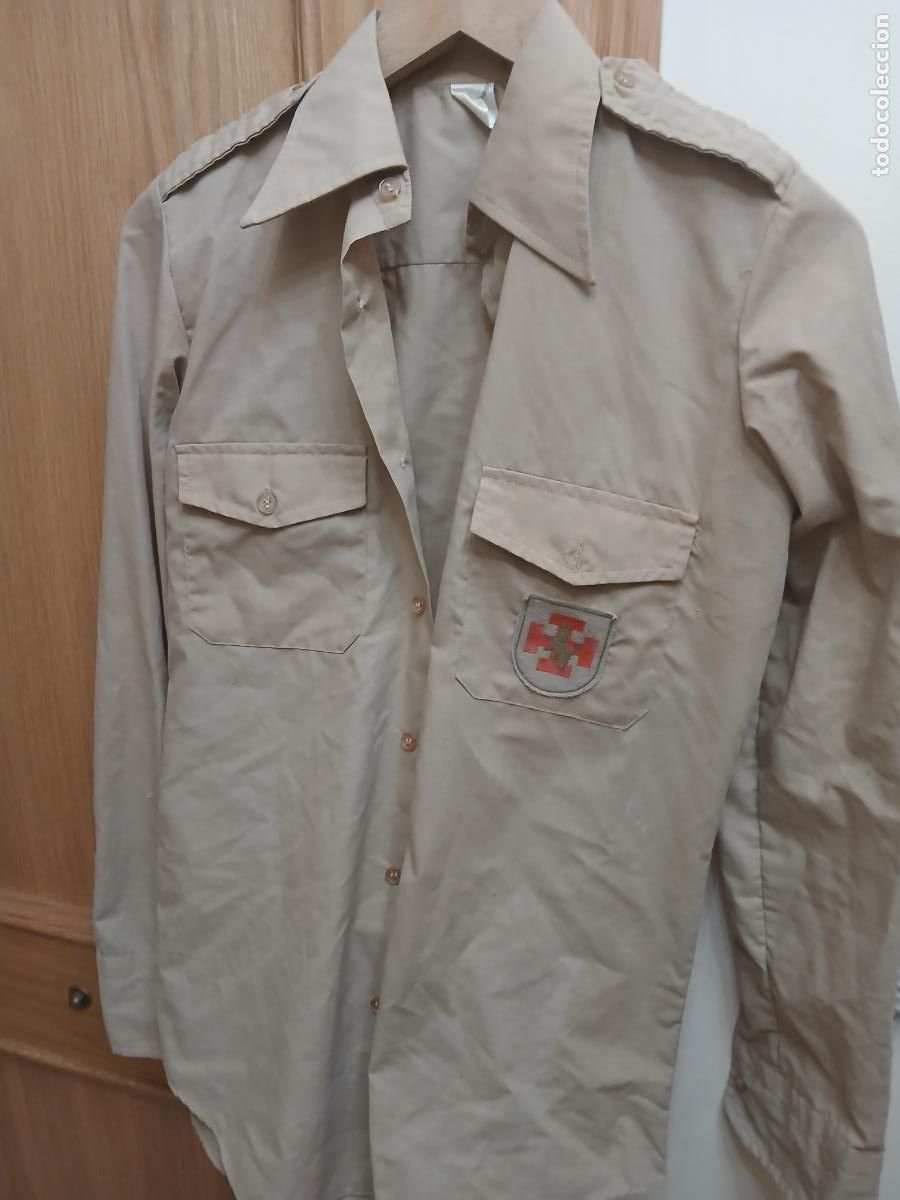 Militaria: Camisa marr&oacute;n de la oje - Foto 1