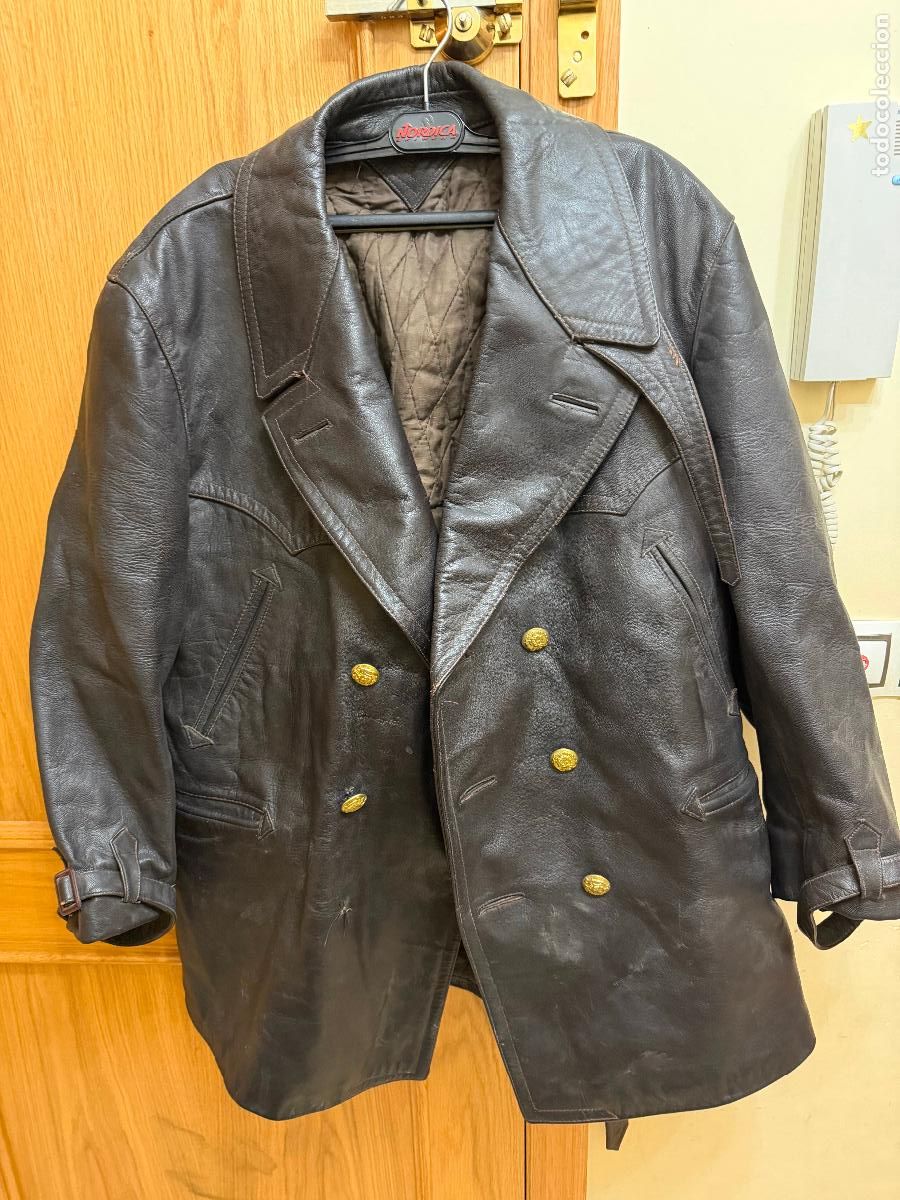 Militaria: Chaquet&oacute;n de cuero correos