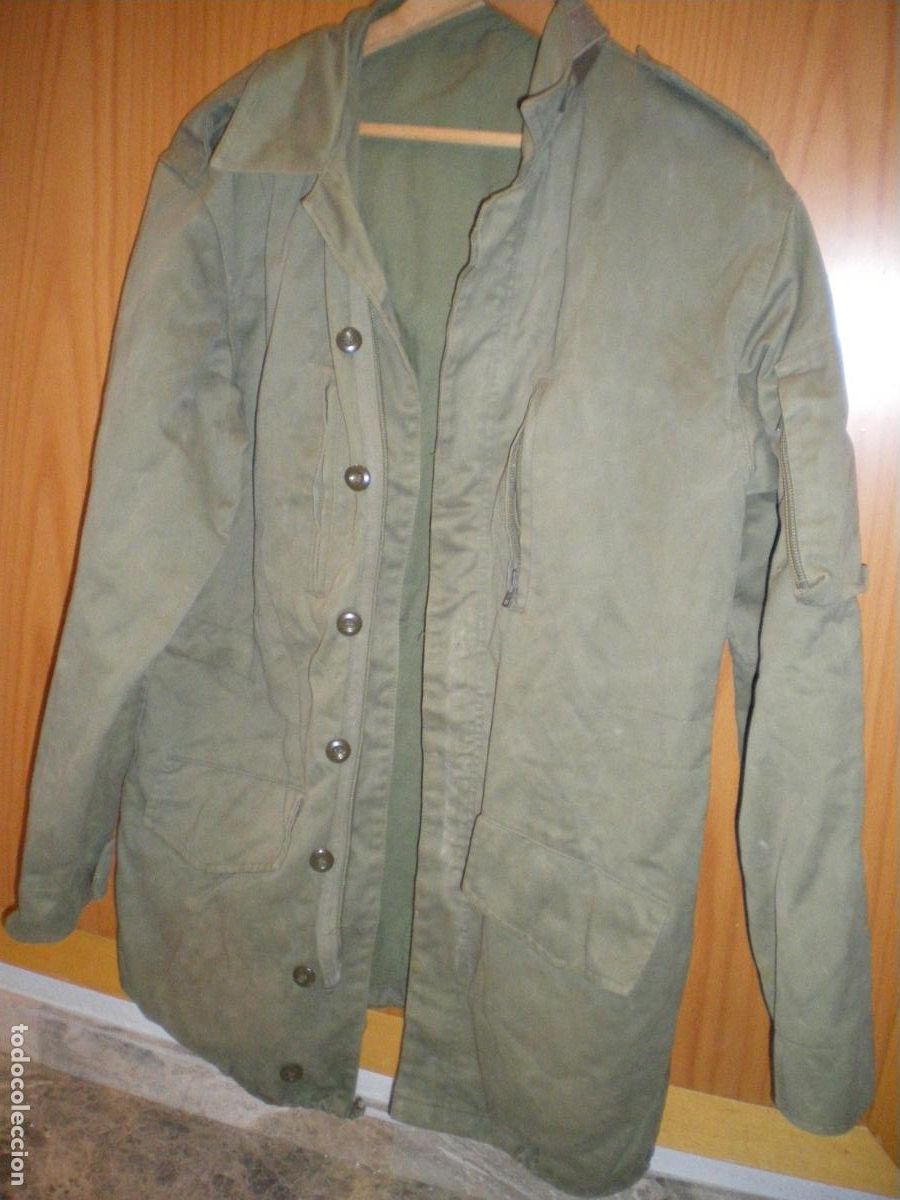 Militaria: TRES CUARTOS DE INVIERNO A&Ntilde;OS 80