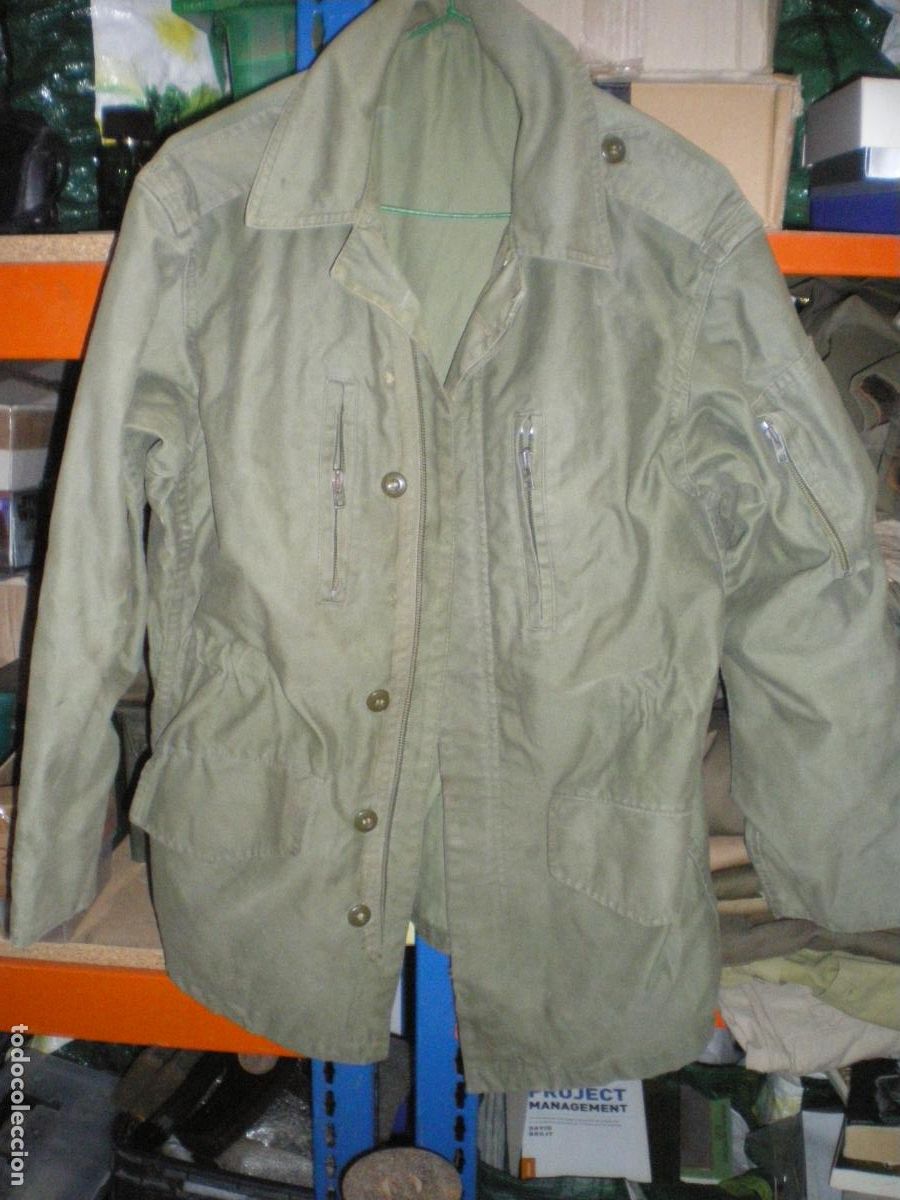 Militaria: TRES CUARTOS DE INVIERNO A&Ntilde;OS 80