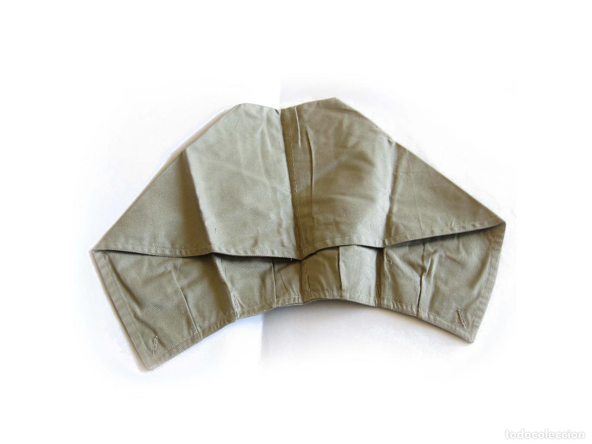 Militaria: CAPUCHA DE TELA DE UN DOS CUARTOS