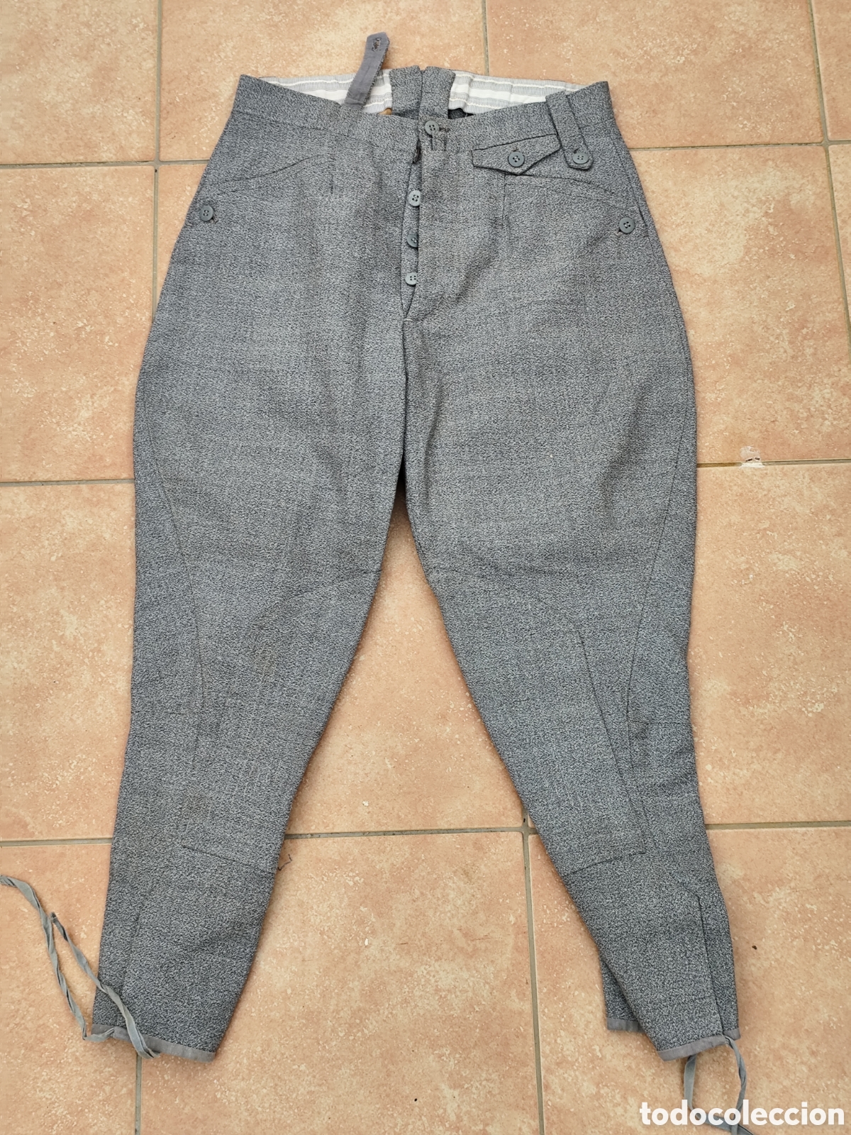 Militaria: Pantalones breeches de montar grises