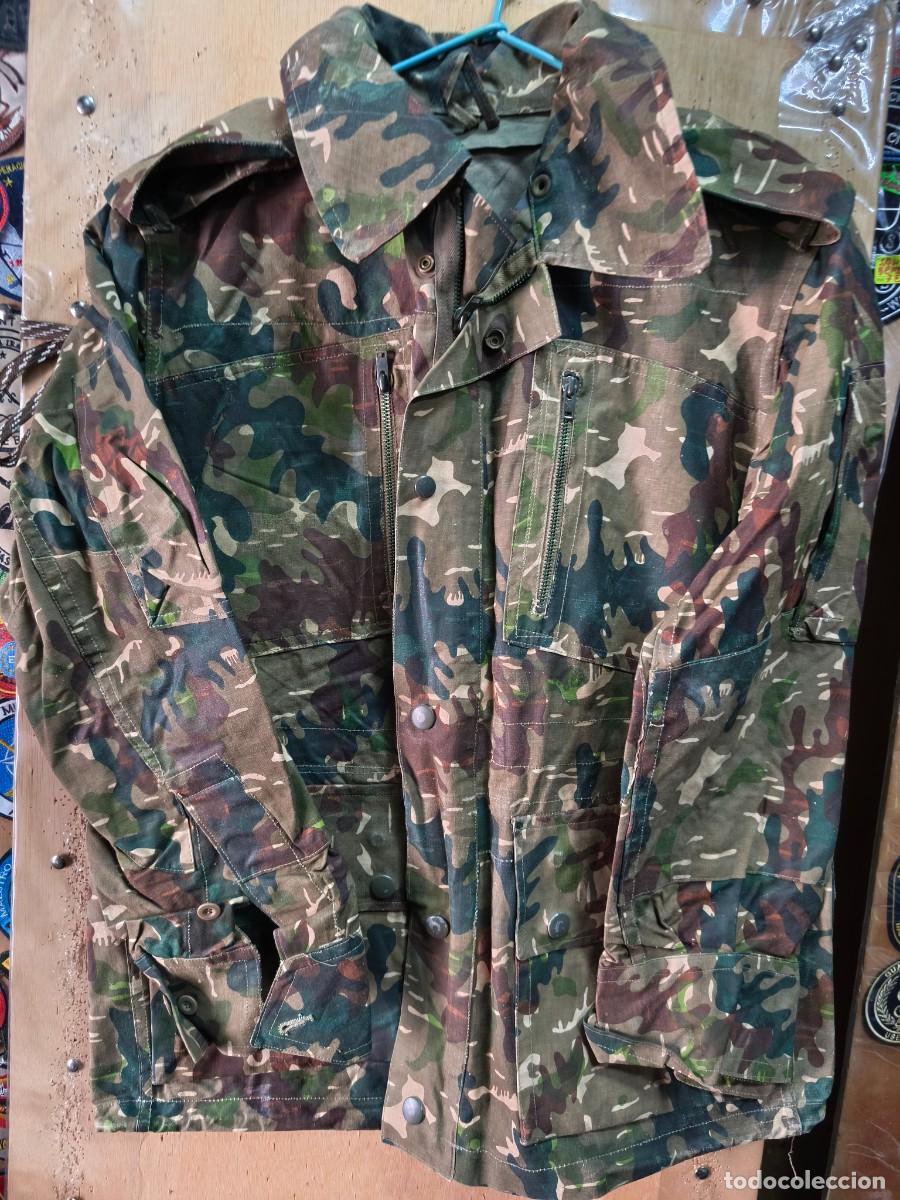 Militaria: CHAQUET&Oacute;N PARACAIDISTA M-61 CAMUFLAJE ROCOSO T-S/M