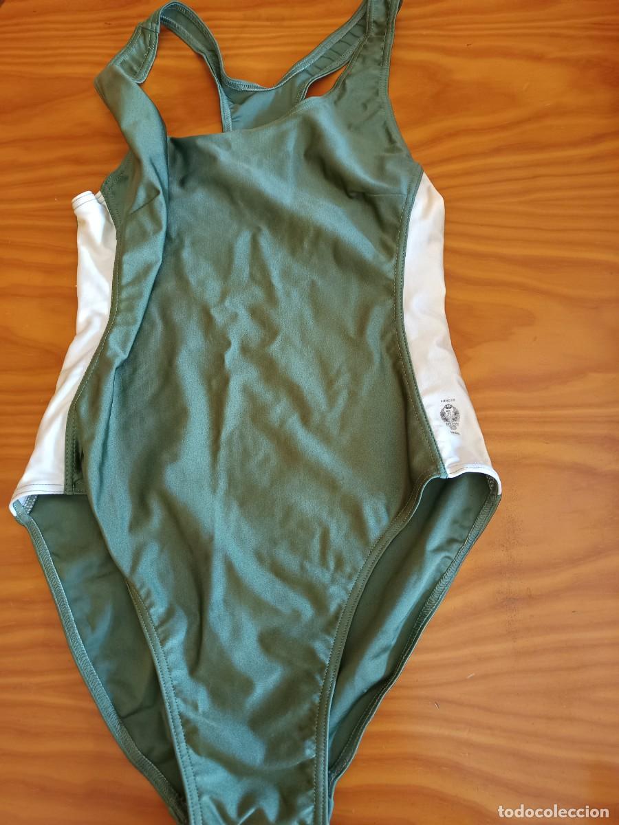 Militaria: Lote 2 ba&ntilde;adores de mujer ej&eacute;rcito espa&ntilde;ol