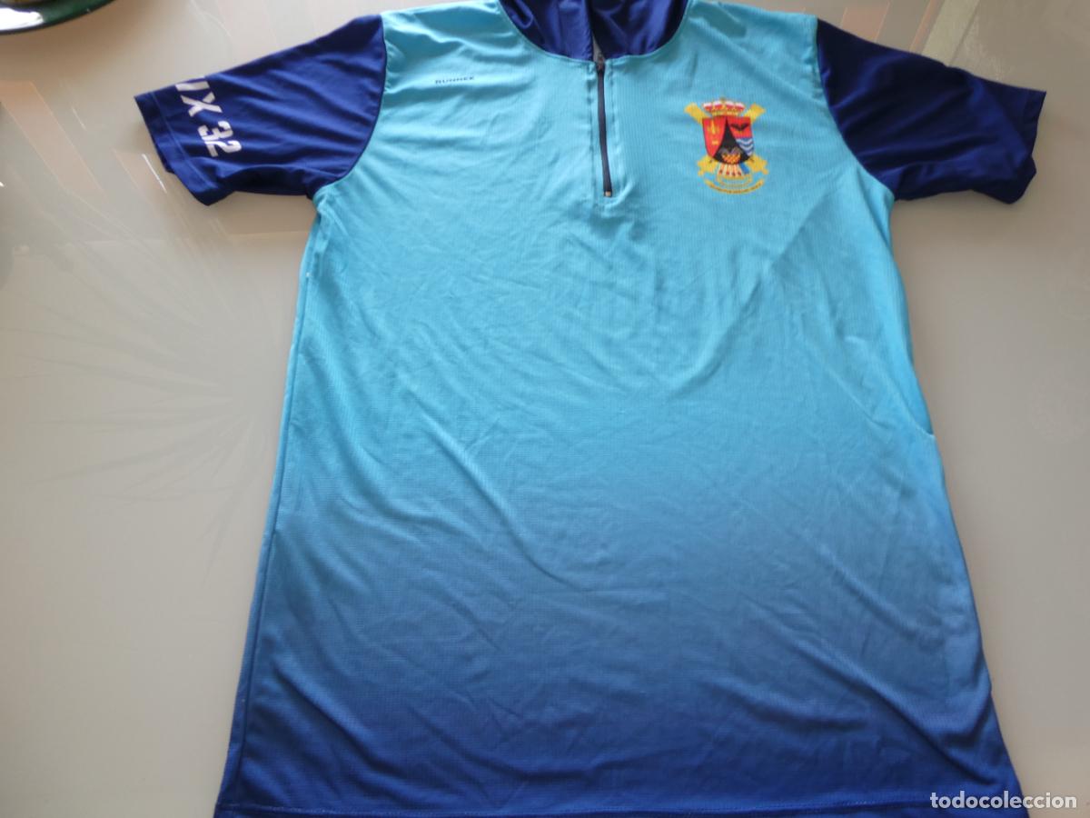 Militaria: CAMISETA MILITAR REGIMIENTO MIXTO ARTILLER&Iacute;A MELILLA 32. TALLA S. 100GR