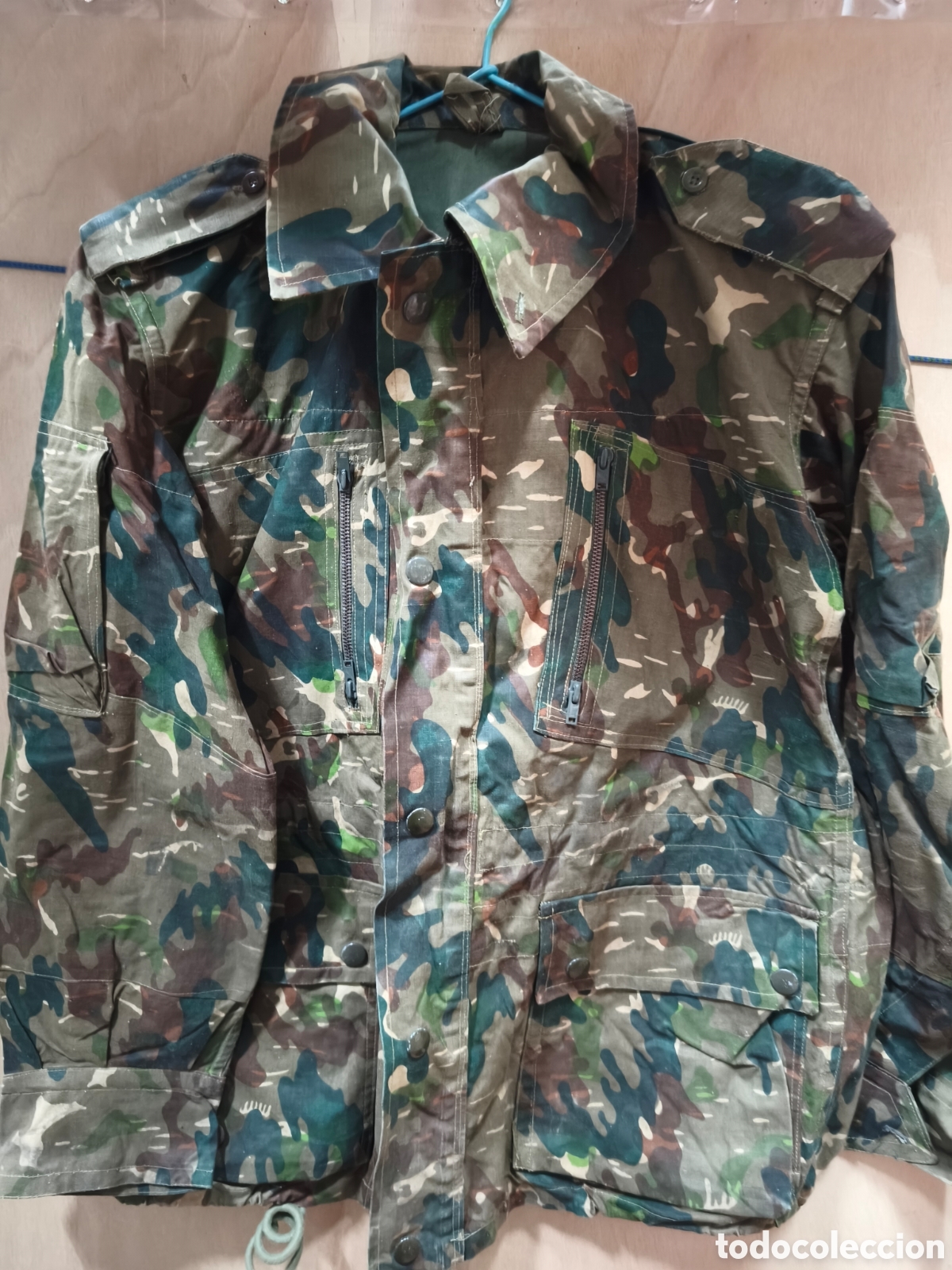 Militaria: CHAQUET&Oacute;N PARACAIDISTA M-61 E ROCOSO A&Ntilde;OS 60/70 50&times;60&times;128&times;72 CMS