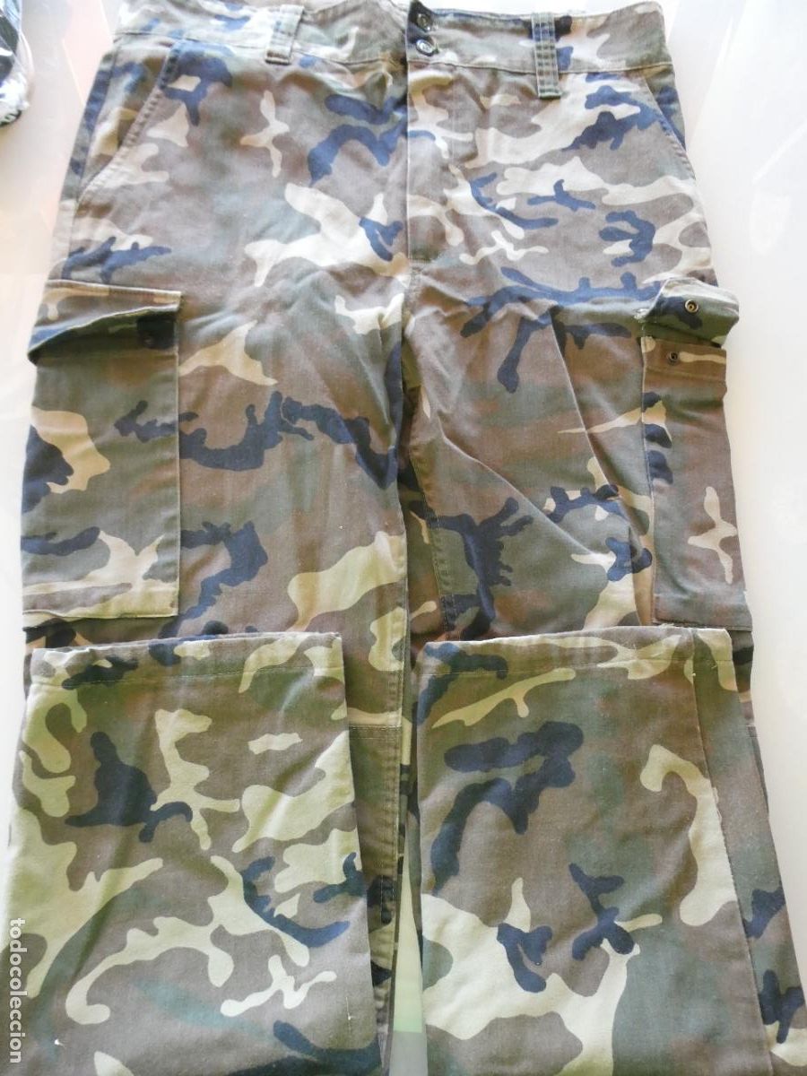 Militaria: PANTAL&Oacute;N MILITAR. EJ&Eacute;RCITO ESPA&Ntilde;OL. UNIFORME CAMPA&Ntilde;A MIMETIZADO BOSCOSO. TALLA GRANDE 3L. 600GR