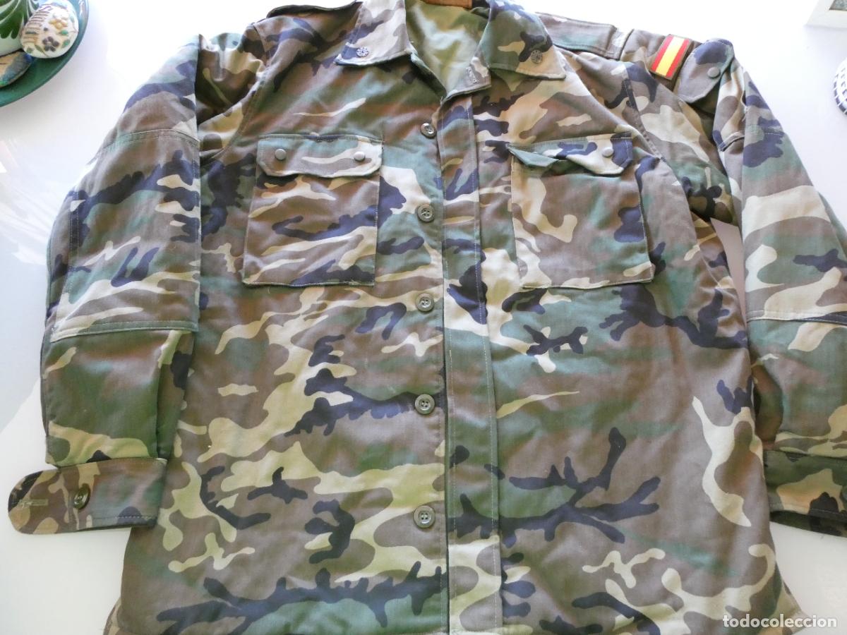 Militaria: GUERRERA CAMISOLA MILITAR MIMETIZADO CAMUFLAJE BOSCOSO. UNIFORME FRIO INVIERNO. 2N. 800GR