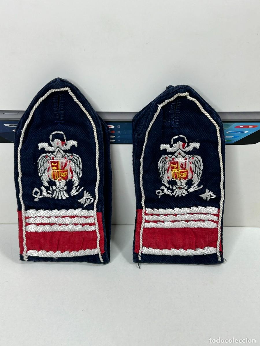 Militaria: ANTIGUAS HOMBRERAS MILITARES FALANGE AGUILA DE SAN JUAN N&ordm;3