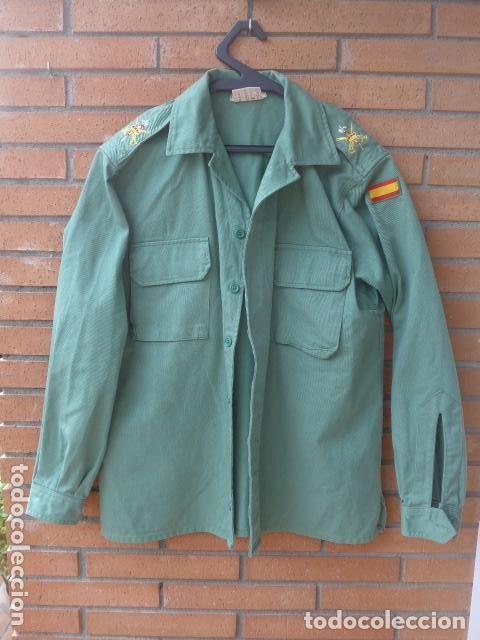 Militaria: Antigua guerrera de la Legion, hombreras bordadas, epoca de Juan Carlos I
