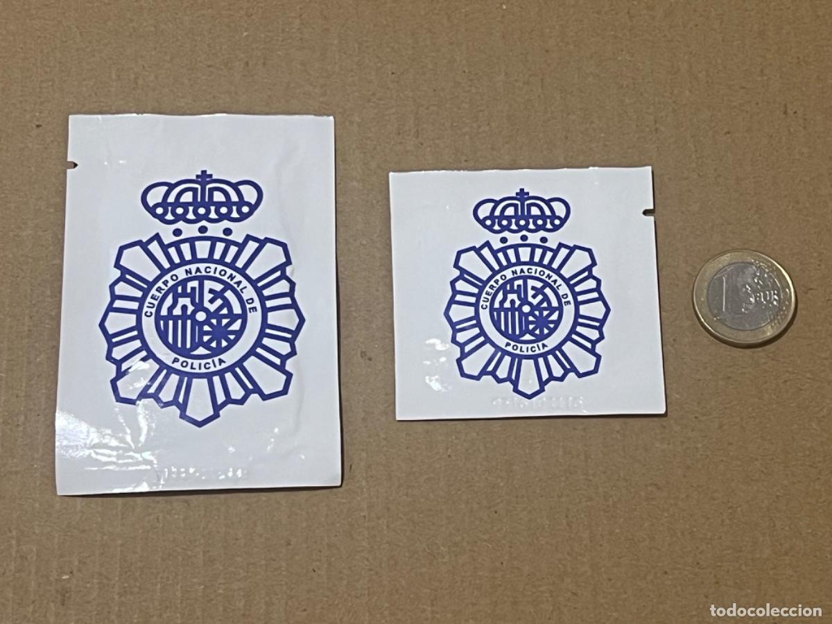 Militaria: 2 toallitas de INDOGEL POLIC&Iacute;A NACIONAL