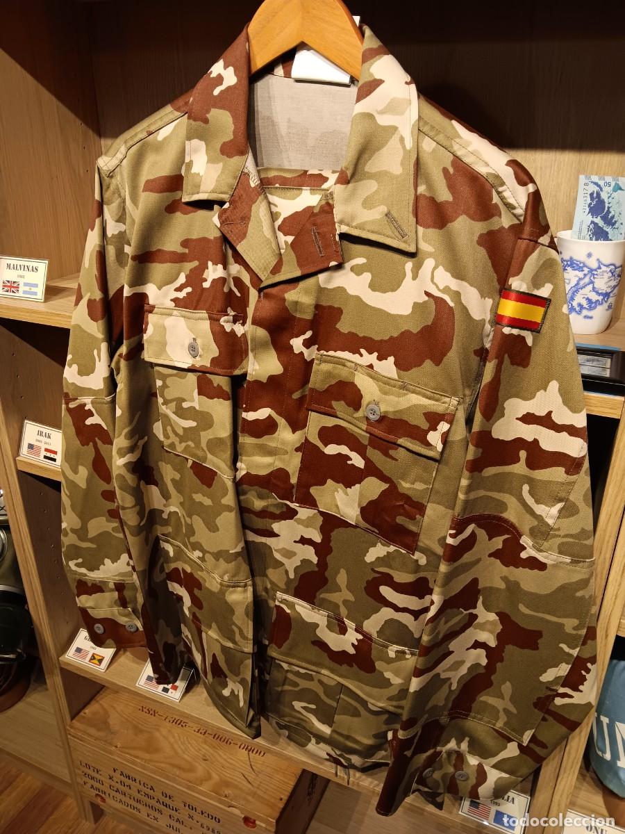 Militaria: ESPA&Ntilde;A A&Ntilde;O 2003 UNIFORME COMPLETO INFANTER&Iacute;A DE MARINA CON CHAMBERGO