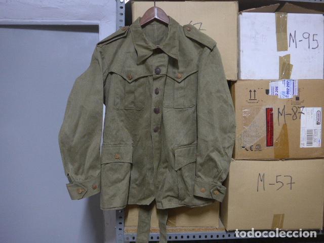 Militaria: Antigua guerrera sahariana espa&ntilde;ola, original de a&ntilde;os 40, marcada de Zaragoza.