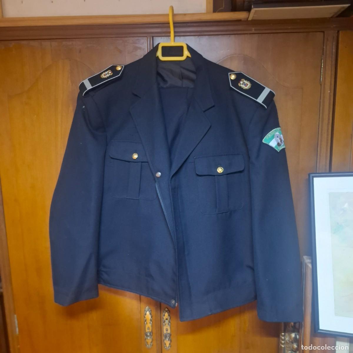 Militaria: Antiguo uniforme de policia local. Cabo ( chaquetilla y pantalones)