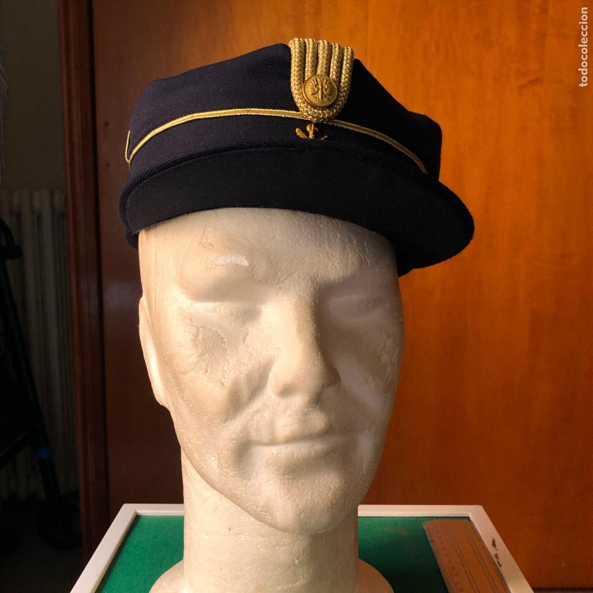 Militaria: LEGI&Oacute;N, UNIFORME ETIQUETA COMANDANTE CON TERESIANA