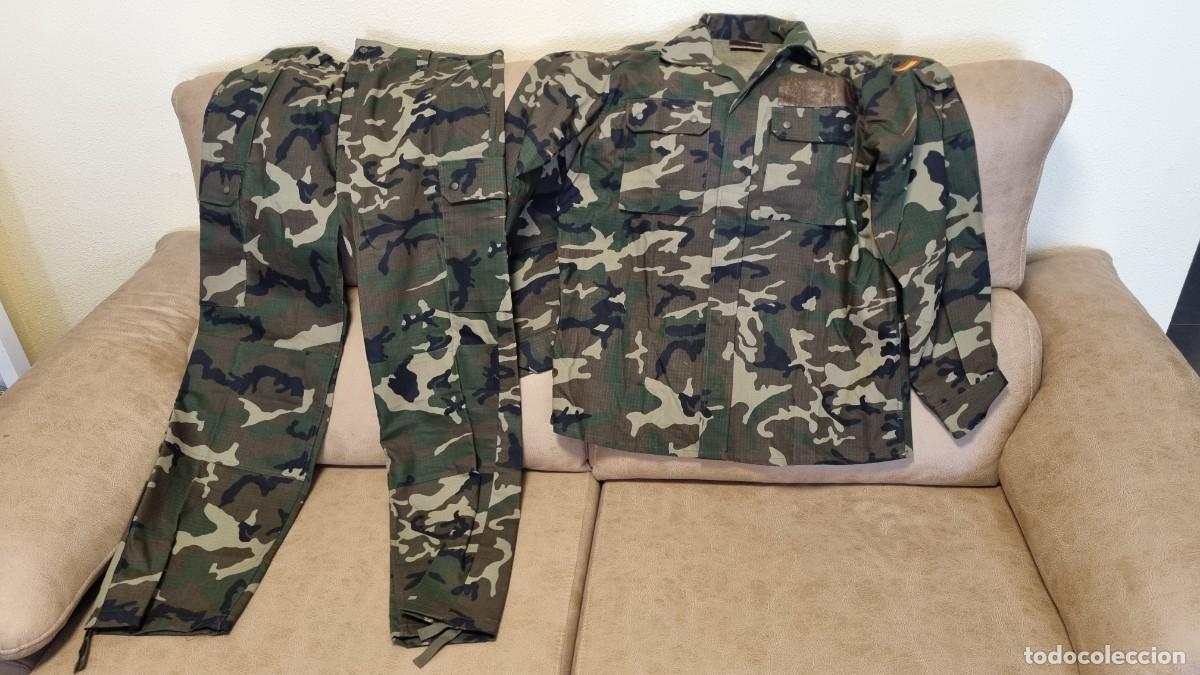 Militaria: uniforme de camuflaje del ej&eacute;rcito espa&ntilde;ol