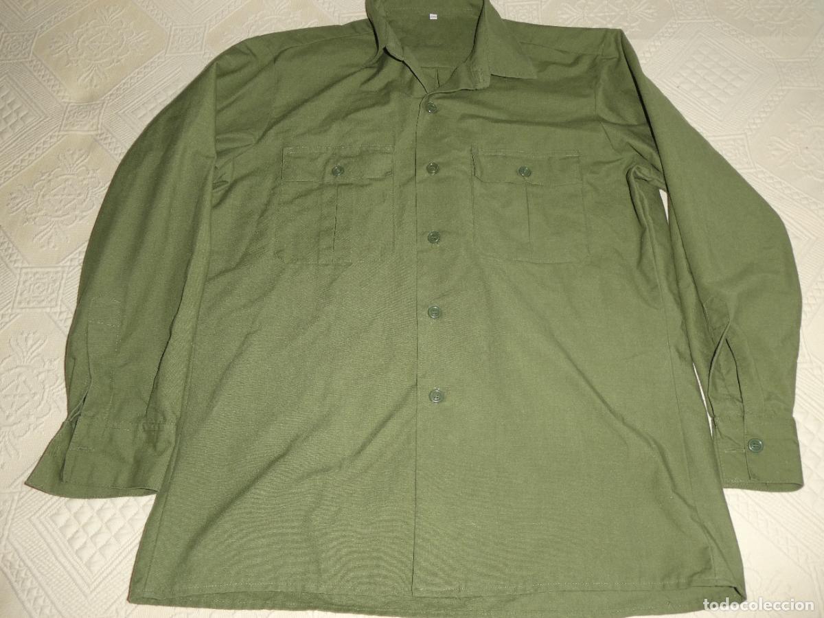 Militaria: CAMISA MILITAR CL&Aacute;SICA EJ&Eacute;RCITO ESPA&Ntilde;OL. A&Ntilde;OS 70 80. SIN BANDERA. TALLA 43. 420GR