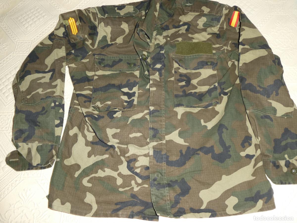 Militaria: CAMISOLA CHUPITA MILITAR LEGIONARIA. MIMETIZADO BOSCOSO CAMUFLAJE. SARGENTO . T2N. 450GR