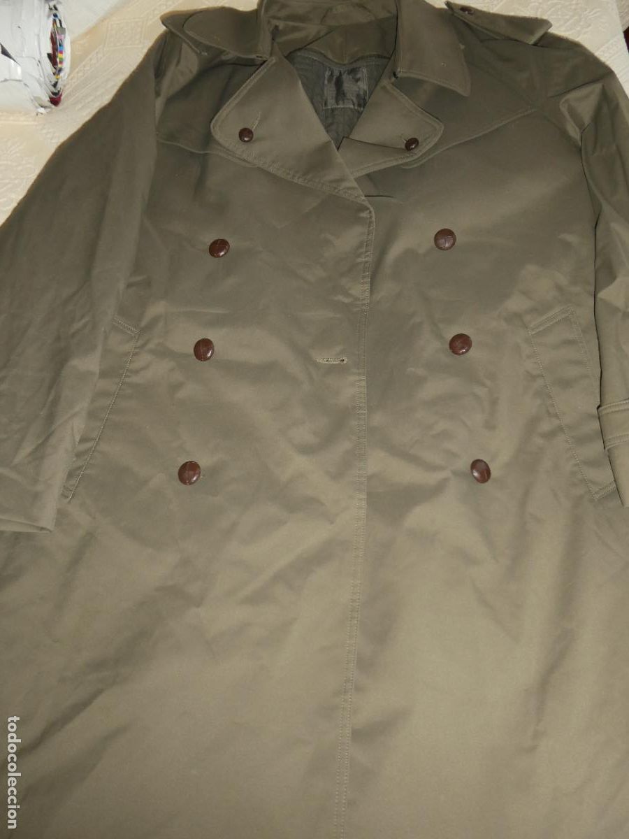 Militaria: GABARDINA MILITAR MODELO IMPERMEABLE DESMONTABLE. TALLA 56L. FECSA. 1,3KG